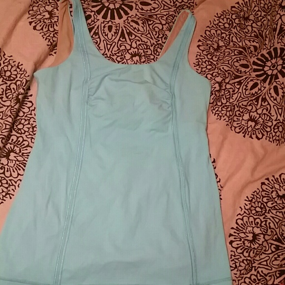 Lululemon tank top