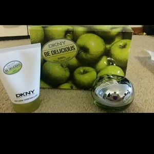 Be Delicious Dkny perfume set