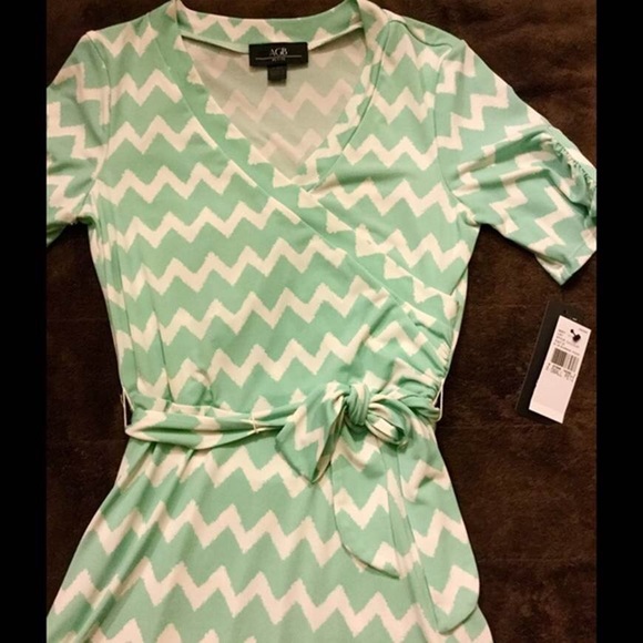 💝SOLD IN BUNDLE💝PETITE NWT! mint white chevron - Picture 4 of 4