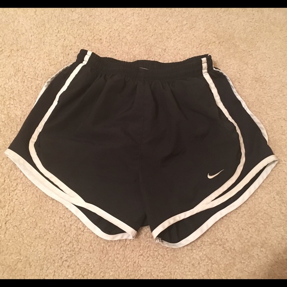 Nike tempo shorts x-small