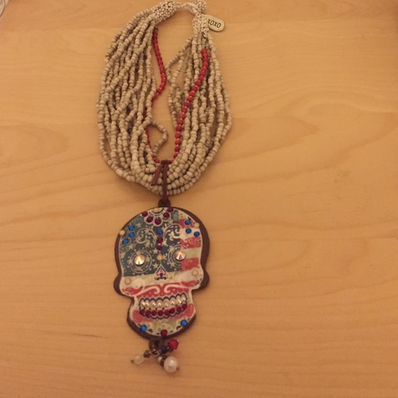 Skull necklace - Picture 1 of 4