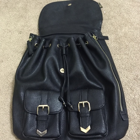 🚫SOLD🚫Aldo black leather backpack - Picture 3 of 4