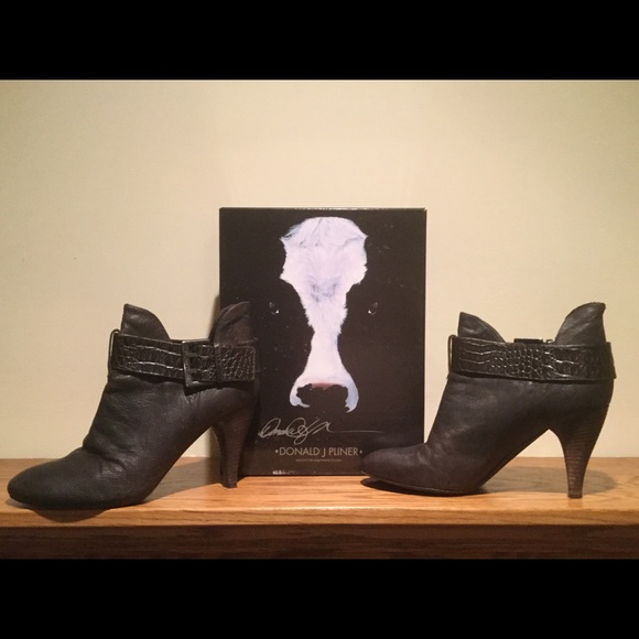 DonaldJ. Pliner Designer Ankle Boot