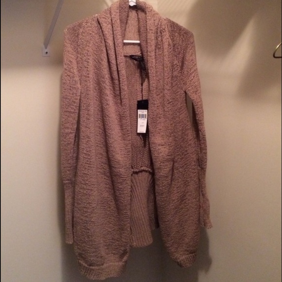 Great sweater!! Too big for me. This is a reposh.