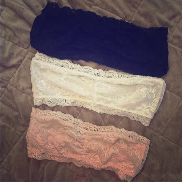NEW LOW PRICE🎉Aritzia Lace Bralettes
