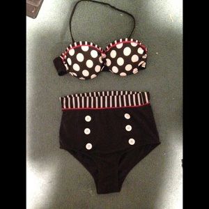 High waisted bikini