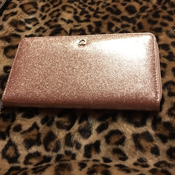 SOLD on MERC-Kate Spade Rose Gold Wallet - Picture 4 of 4