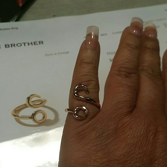 NWT hook bypass ring - Picture 3 of 3