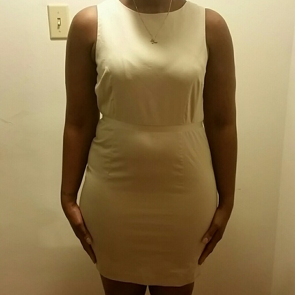 H&M Dresses & Skirts - Tan dress