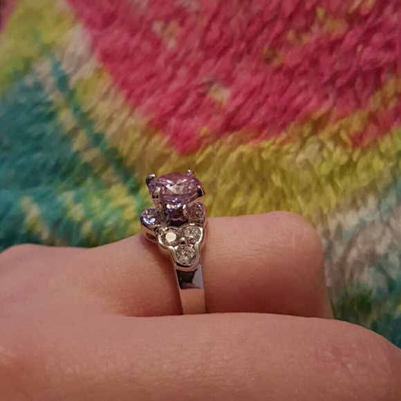 Ring - Picture 2 of 2