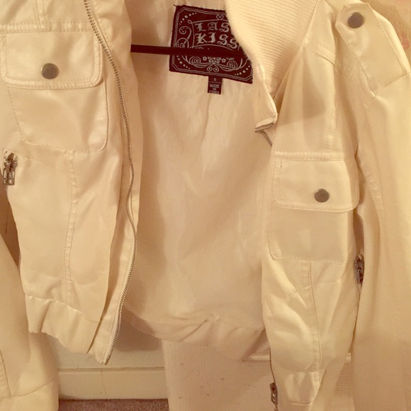 Leather jacket - Picture 1 of 2