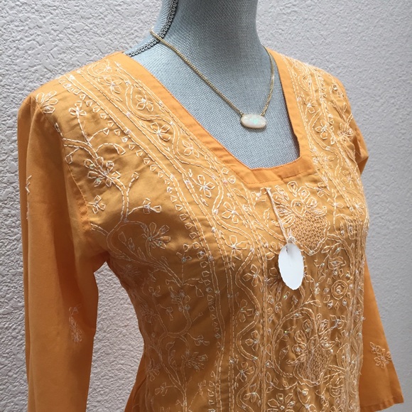 Handmade hand-embroidered tunic (made in India) - Picture 2 of 3