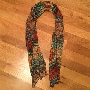 Super cute lightweight scarf!