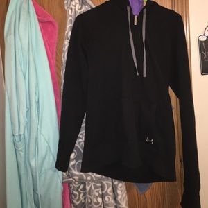 Black under armour hoodie