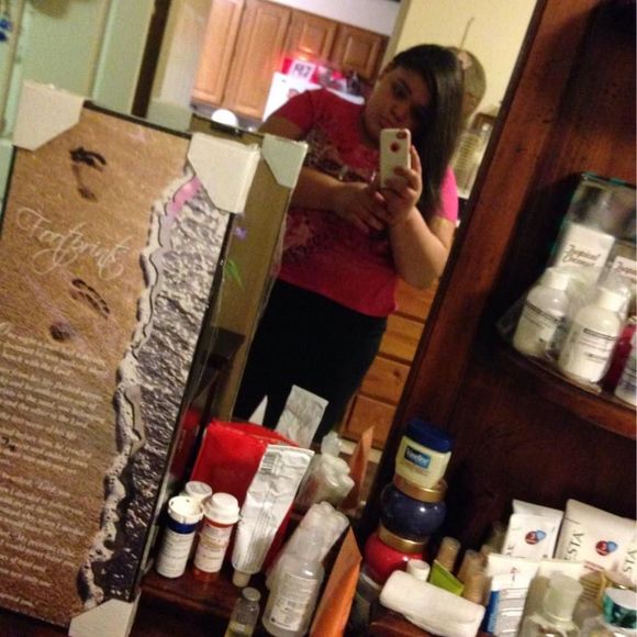 Meet your Posher, Lakaya - Picture 1 of 1