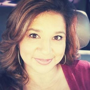 Meet your Posher, Christina