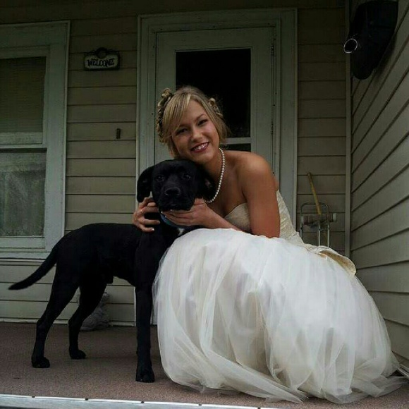 Meet your Posher, Amanda - Picture 4 of 4