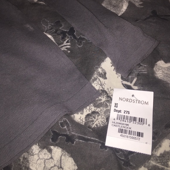 Hinge long sleeve sheer top - Picture 3 of 4