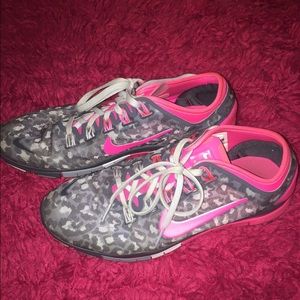 Nike Free TR Pink Size 8