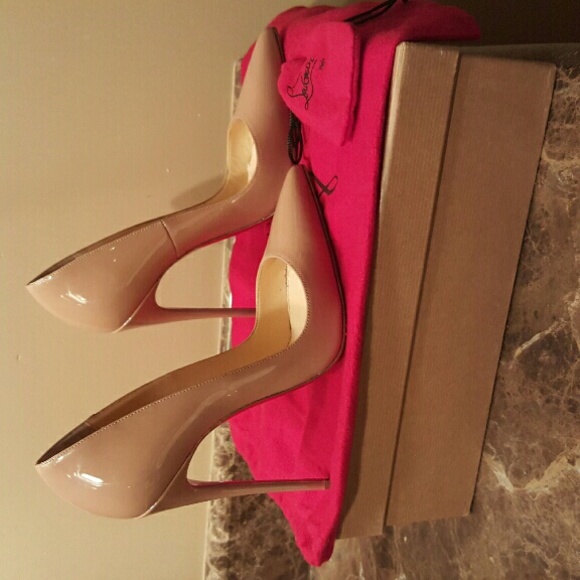 Christian Louboutin So Kate 120 Nude in 37 - Picture 2 of 4