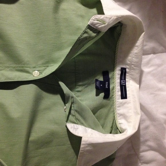 EUC GAP green pinstripe dress shirt size 6 - Picture 2 of 3