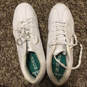 brand new cheer shoes