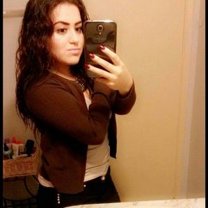 Meet your Posher, Gladis