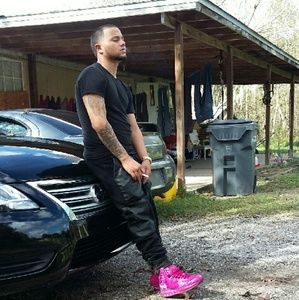 Meet your Posher, Jose