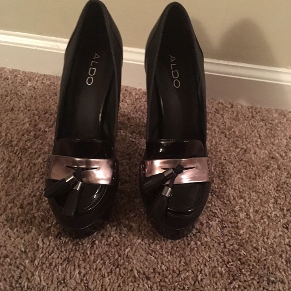 Aldo black chic pumps *SOLD*