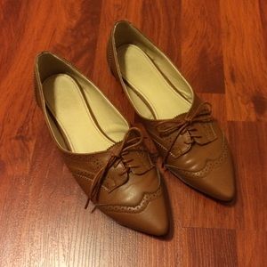 Cute pointy toe oxfords -- Vegan!