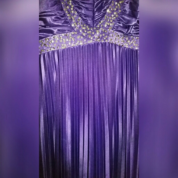 Prom Dress - Picture 3 of 4