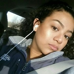 Meet your Posher, Shelly