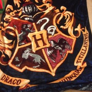 Hogwarts crest fleece blanket!