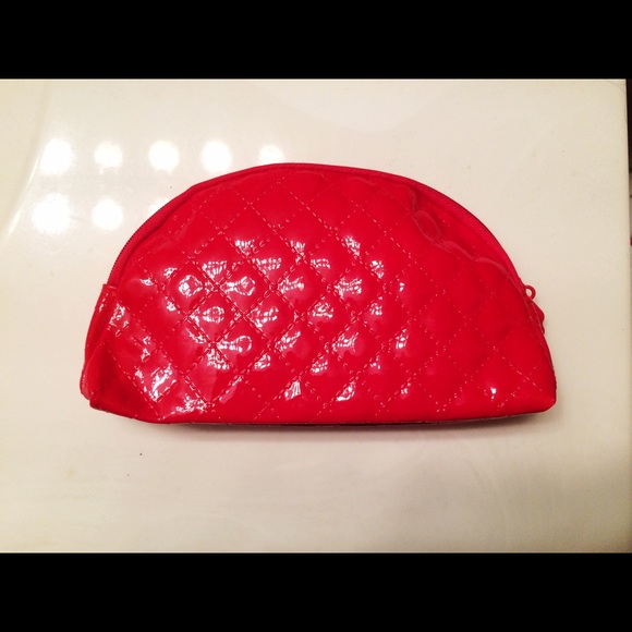 Quilted makeup bag