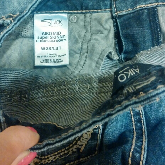 ❌SOLD!!❌Silver Jeans Aiko Mid Super Skinny 28/31 - Picture 3 of 4