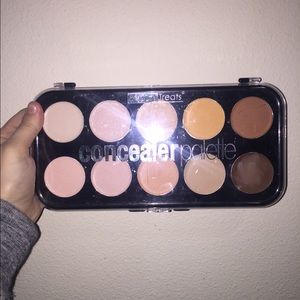 concealer palette