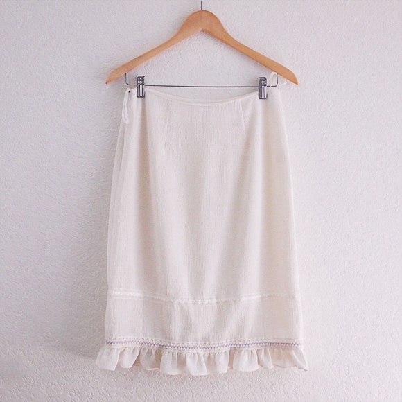 Indio dress with lace trims