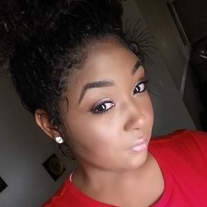 Meet your Posher, Lauryn