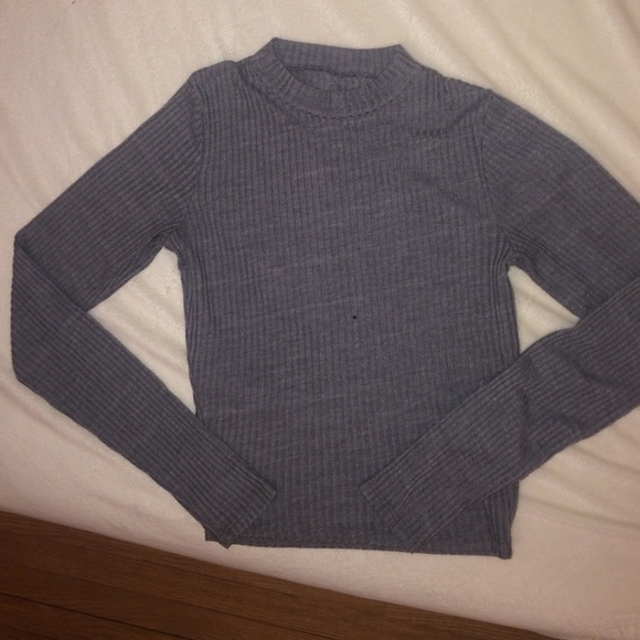 Hollister Grey Mock Turtleneck - Picture 2 of 4