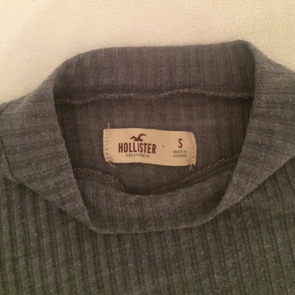 Hollister Grey Mock Turtleneck - Picture 4 of 4