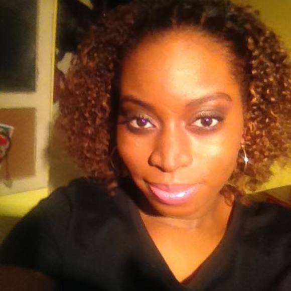 Meet your Posher, Cynthia