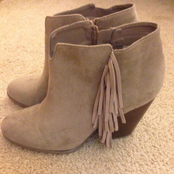 Tan ankle boots with heels!