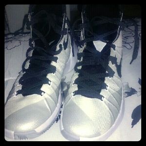 Nike Hyperdunk 2015