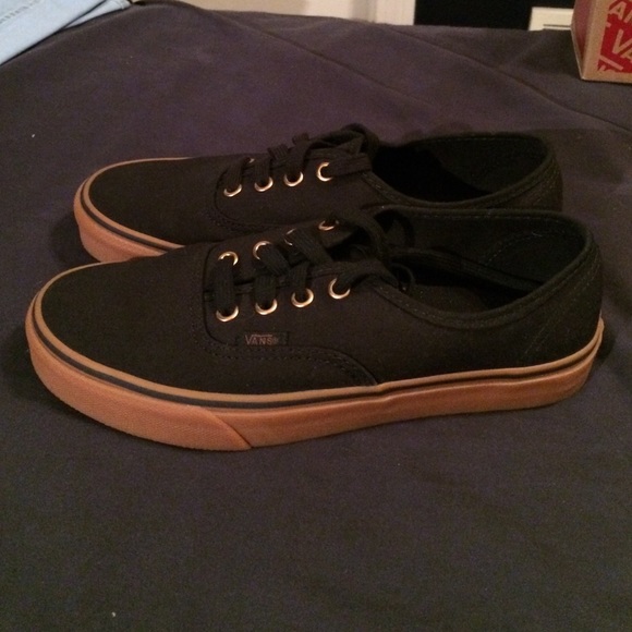 Vans - Picture 2 of 3