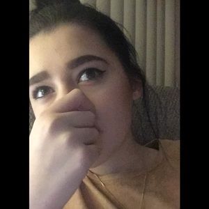 Meet your Posher, Alyssa