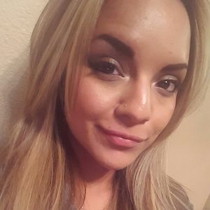 Meet your Posher, Raquel