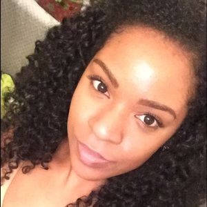 Meet your Posher, Jasmine