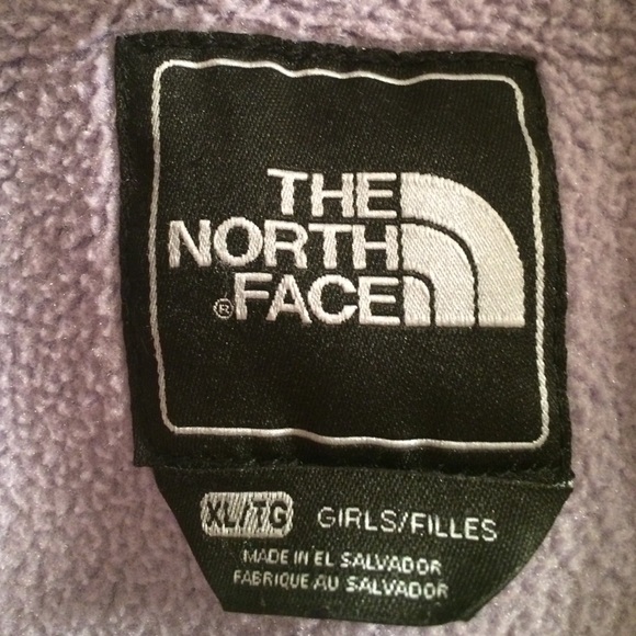Purple fleece North Face jacket - Picture 3 of 4