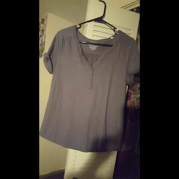 Gray SONOMA short sleeve shirt