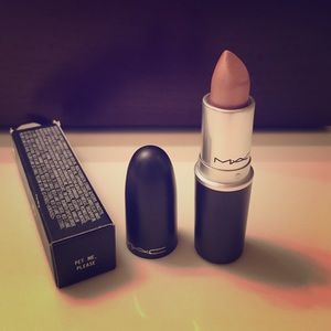 MAC Frost Lipstick